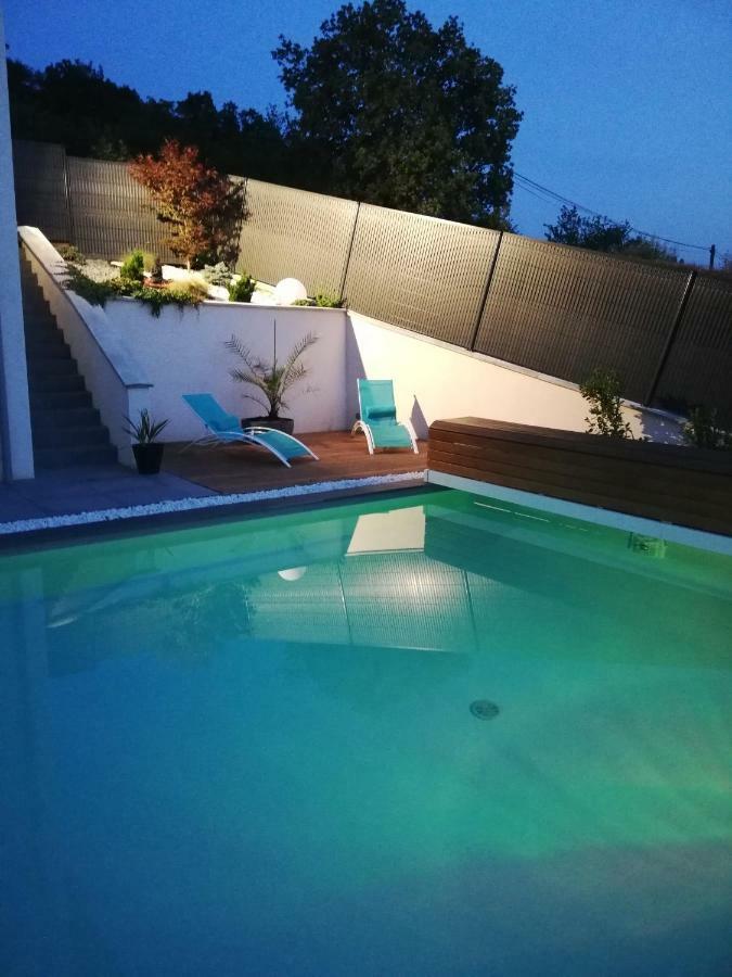 Chambres D'Hotes Luxe Et Serenite Theize Exterior photo